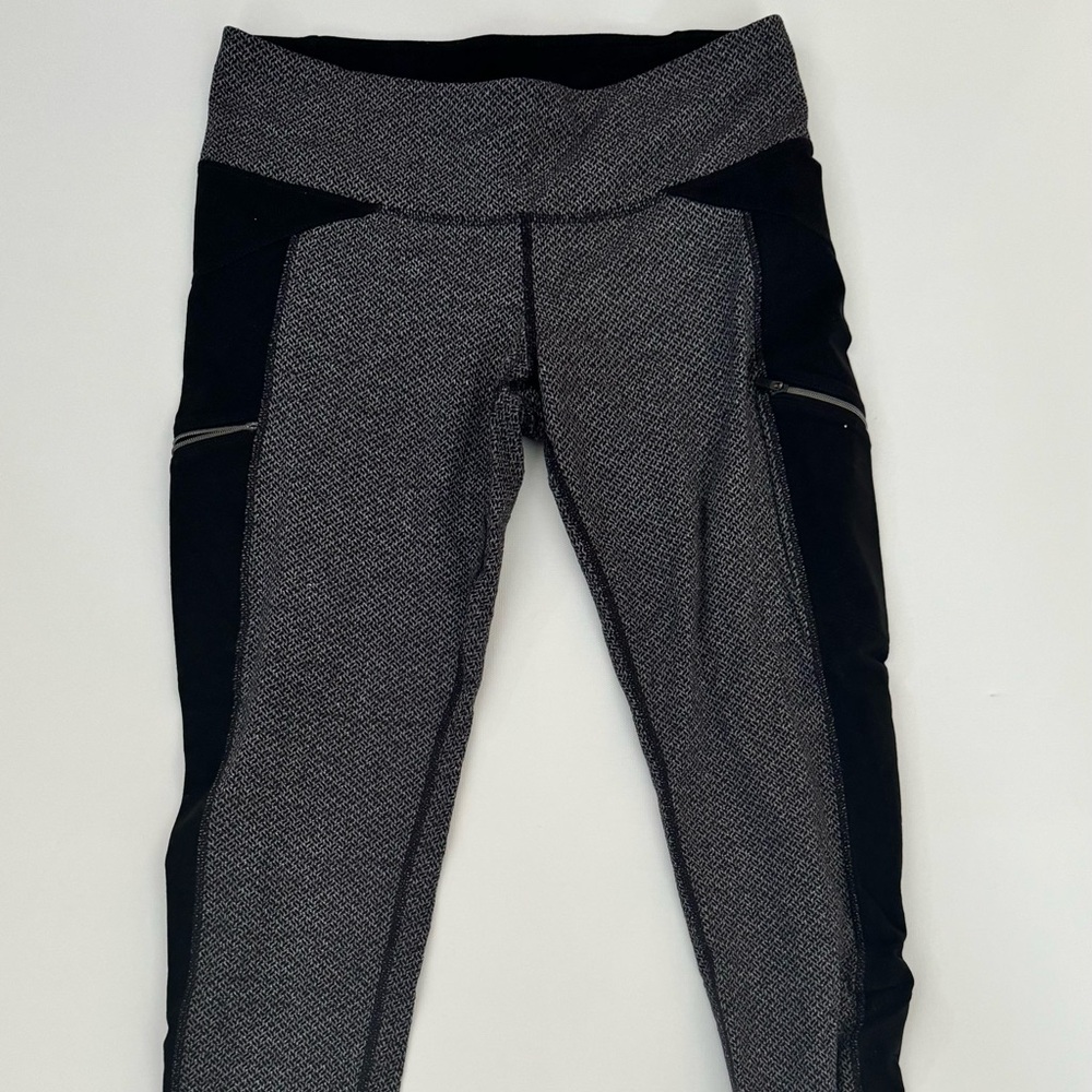 Athleta Black and Gray Leggings